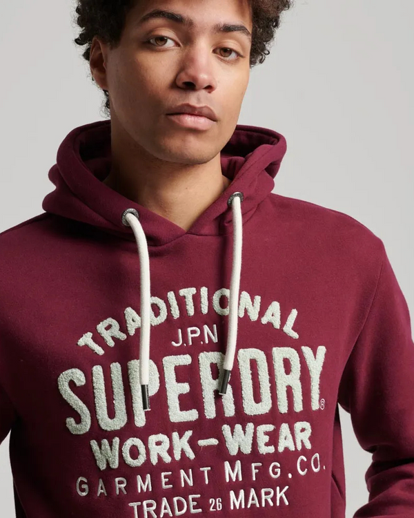 Buzo Cerrado Para Hombre Athletic Script Graphic