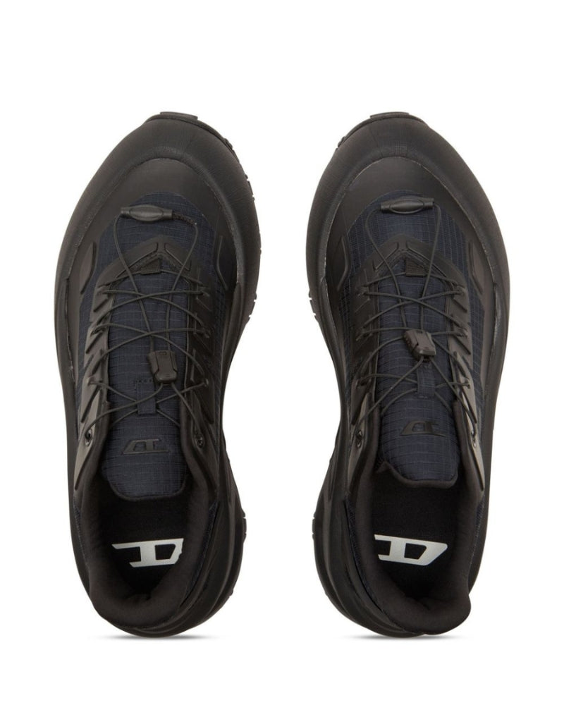 D-CAGE RUNNER BLACK